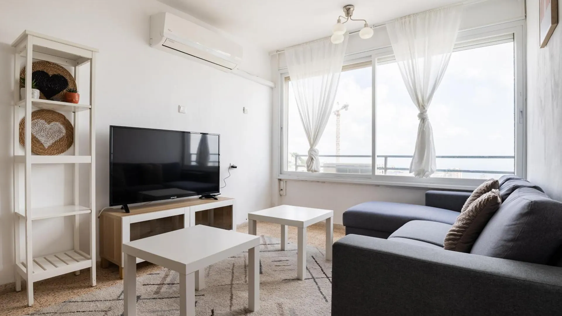 Sea View 2 Bedroom Apartment Haifa 0*,  Israel